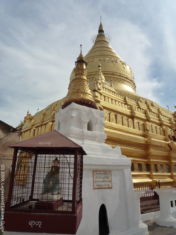 Shwezigon Paya13